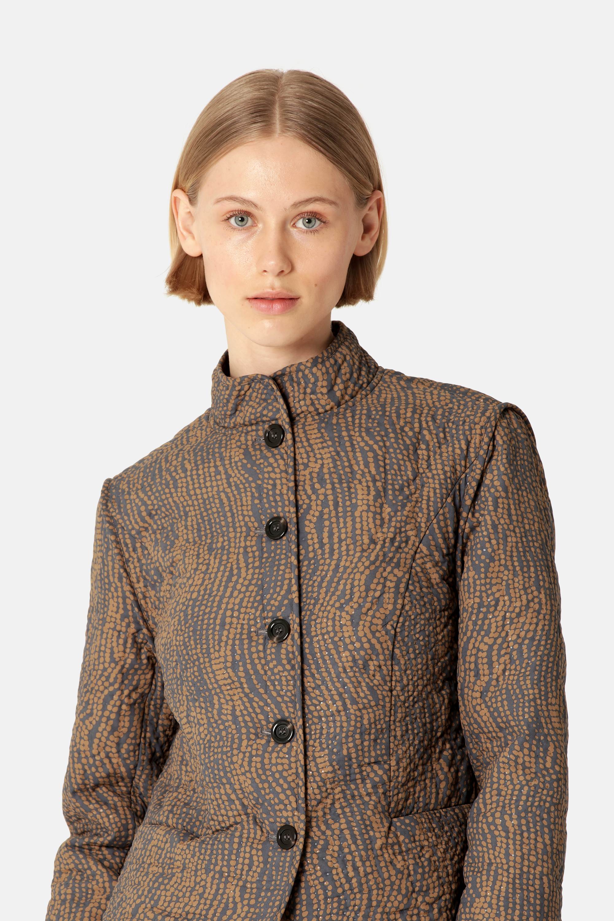 Short Quilted Jacket - Beige Dotted